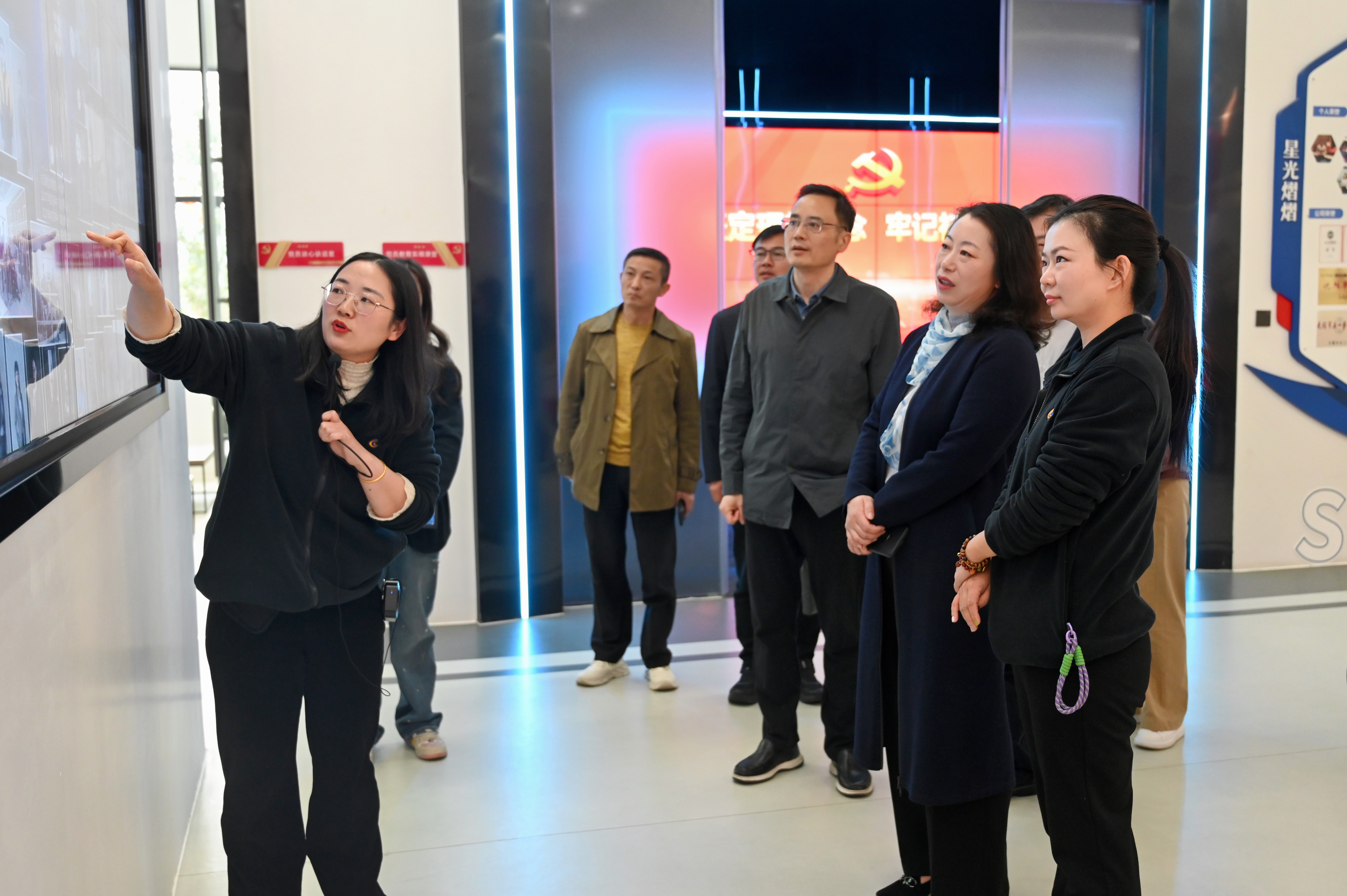 江苏省总工会莅临尊凯时龙股份调研工会事情